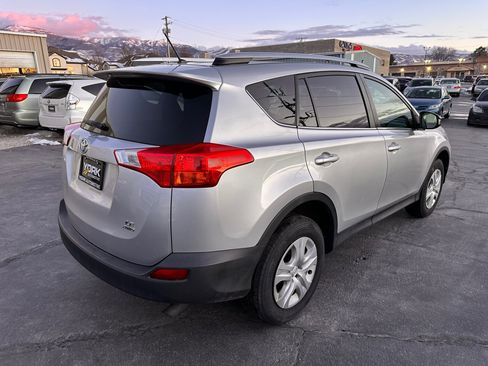 Used 2015 Toyota RAV4 LE image 3