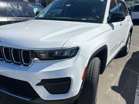 Used 2023 Jeep Grand Cherokee Laredo w/ Trailer Tow Prep Group (B) image 24