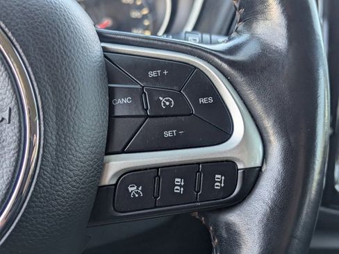 Used 2021 Jeep Compass Limited image 17