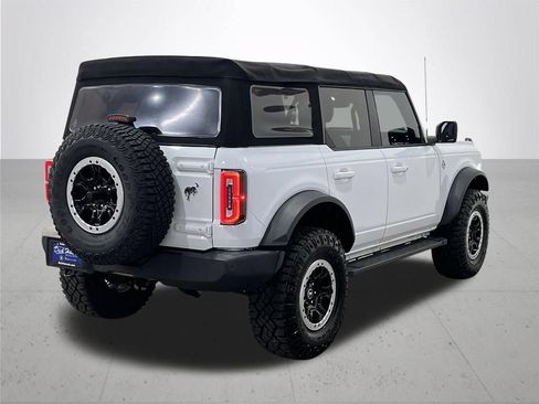 Used 2022 Ford Bronco Outer Banks w/ Sasquatch Package AWD/4WD image 10