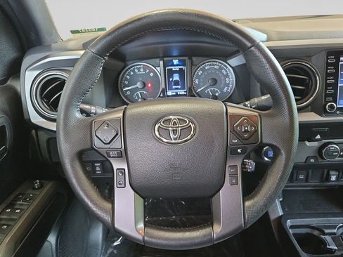 Used 2022 Toyota Tacoma TRD Off-Road RWD image 20