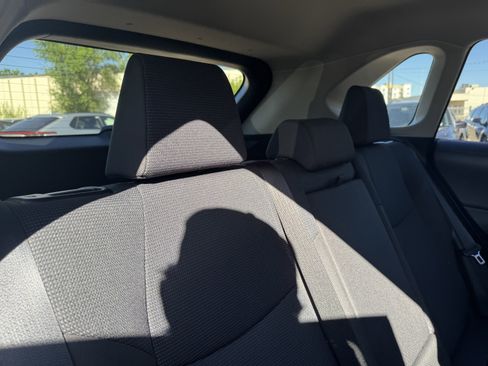 Used 2025 Toyota RAV4 LE AWD/4WD image 27