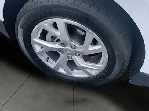 Used 2020 Chevrolet Equinox LT AWD/4WD image 18