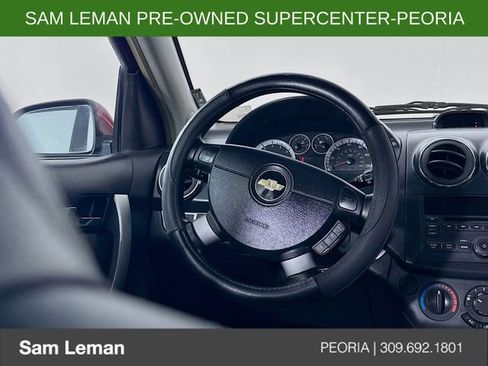 Used 2011 Chevrolet Aveo LT image 11