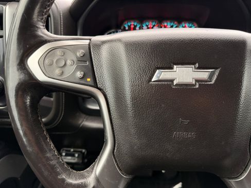 Used 2018 Chevrolet Silverado 1500 LTZ Z71 w/ Centennial Edition AWD/4WD image 33