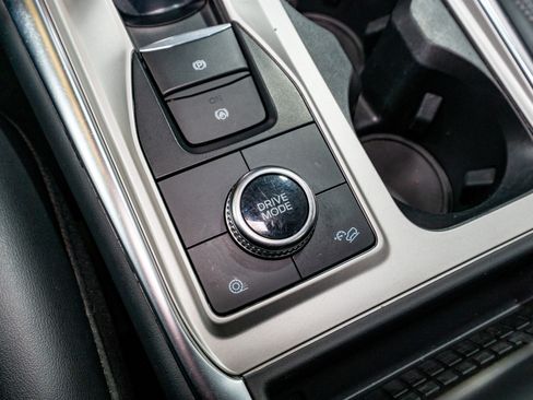 Used 2022 Ford Explorer XLT w/ Equipment Group 202A image 24