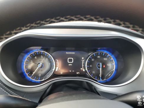 New 2026 Chrysler Pacifica Limited w/ S Appearance Package image 25