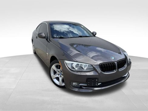 Used 2011 BMW 335i xDrive Coupe image 2