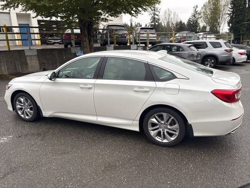 Used 2019 Honda Accord LX image 3