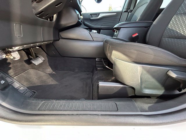 Used 2025 Ford Escape Active AWD/4WD image 26