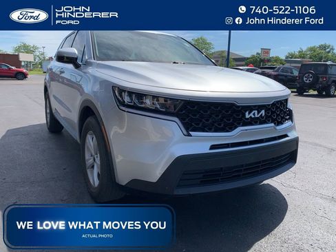 Used 2022 Kia Sorento LX FWD image 1