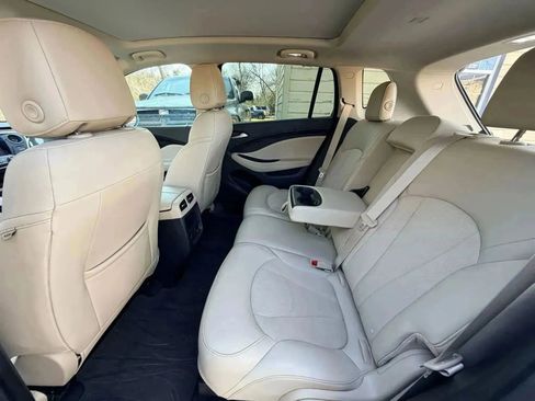 Used 2020 Buick Envision Preferred FWD image 22