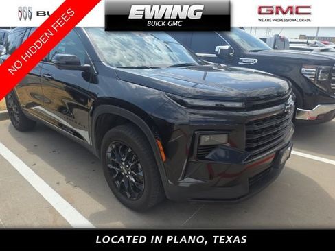 Used 2024 Chevrolet Traverse LT w/ Midnight/Sport Edition FWD image 1