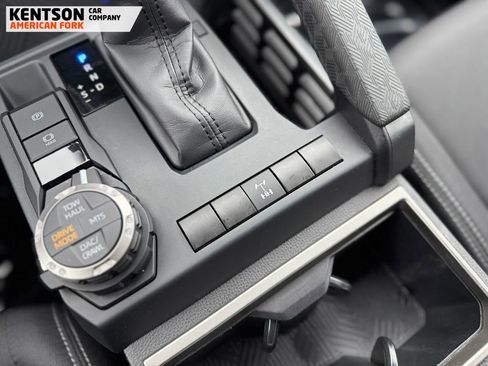 Used 2025 Toyota Tacoma TRD Off-Road image 25