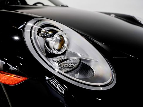 Used 2014 Porsche 911 Carrera S image 38