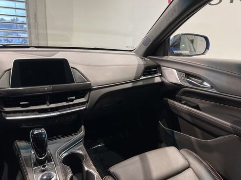 Used 2022 Cadillac CT4 V image 45