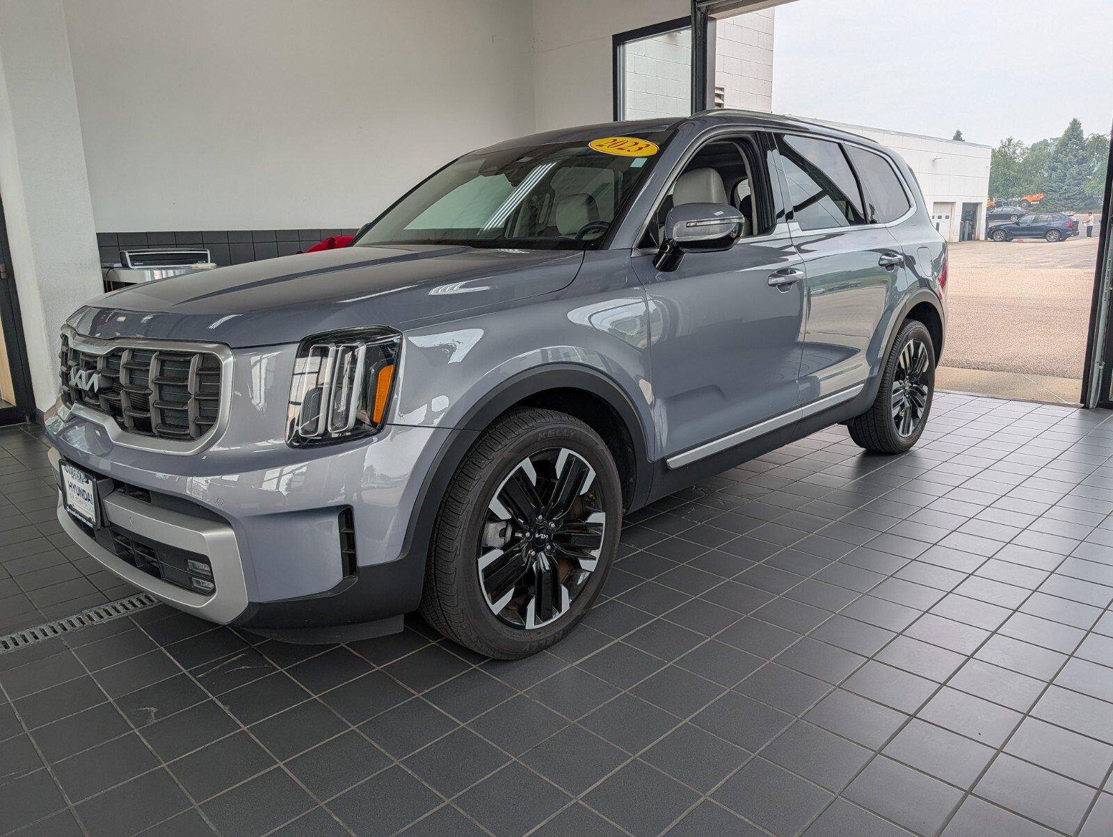Used 2023 Kia Telluride SX Prestige AWD/4WD image 4