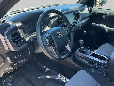Certified 2023 Toyota Tacoma TRD Sport w/ Advanced Technology Package AWD/4WD image 17