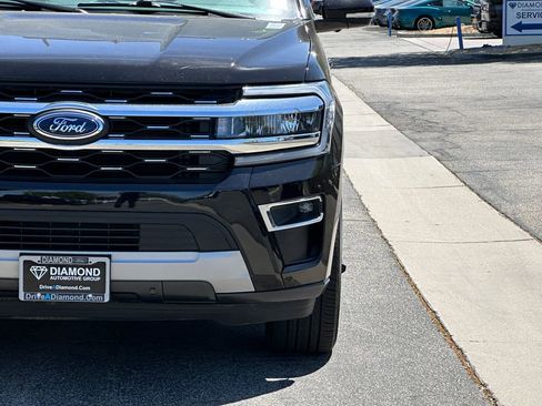 Used 2024 Ford Expedition Max Limited AWD/4WD image 13