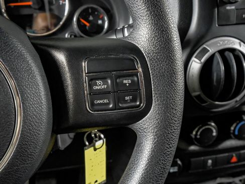 Used 2018 Jeep Wrangler Sport image 16