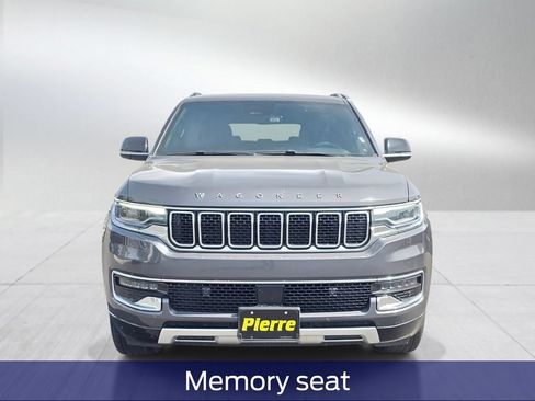 Used 2024 Jeep Wagoneer L Series II AWD/4WD image 7