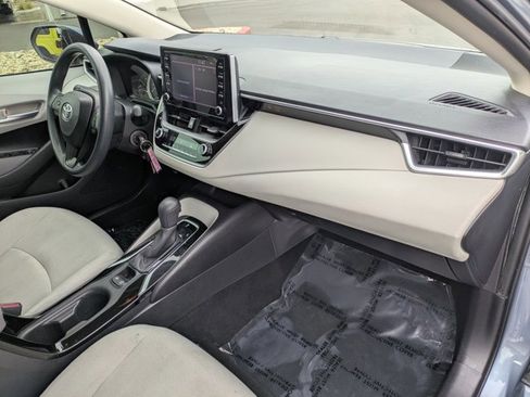 Used 2020 Toyota Corolla LE image 21