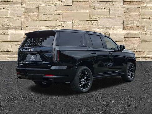 Certified 2025 Cadillac Escalade Sport Platinum w/ LPO, Floor Liner Package image 4