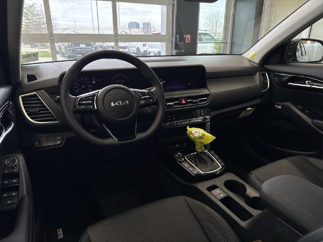 New 2026 Kia Seltos SX AWD/4WD image 22