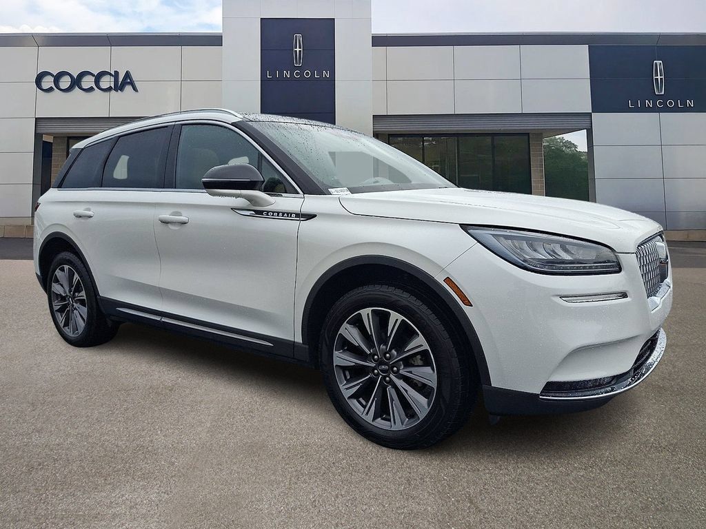 Certified 2020 Lincoln Corsair Reserve w/ Elements Package AWD/4WD image 3