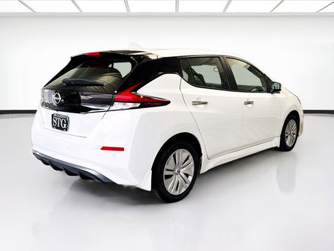 Used 2023 Nissan Leaf S image 4