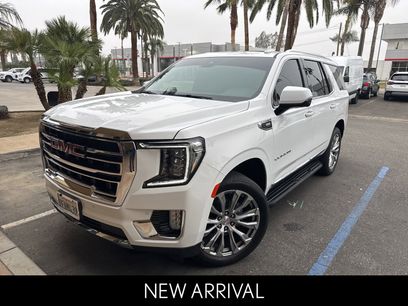 Used 2023 GMC Yukon SLT w/ SLT Premium Package