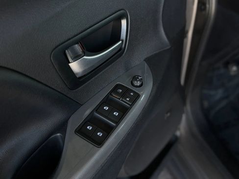 Used 2020 Toyota Sienna SE Premium AWD/4WD image 28