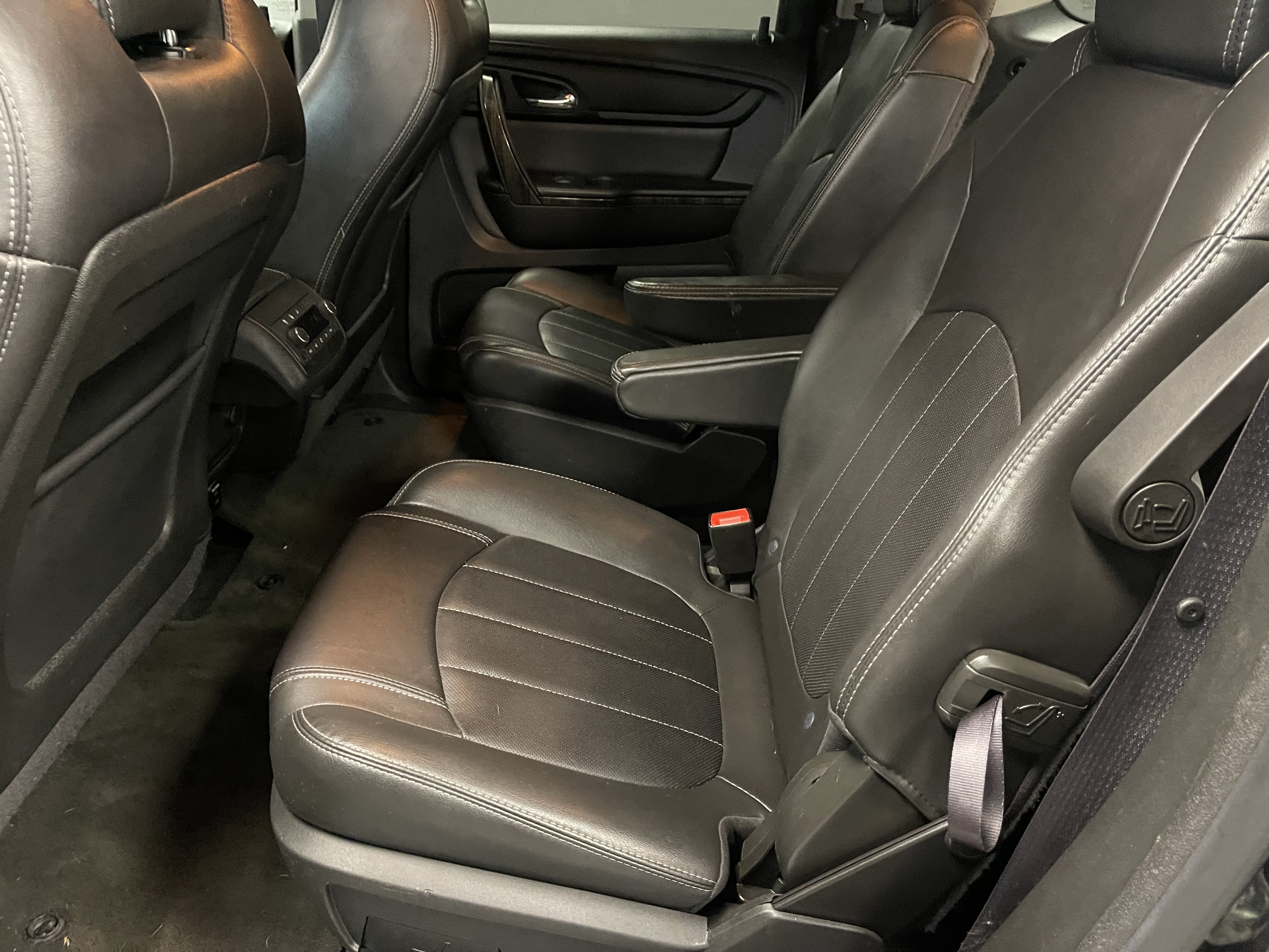 Used 2015 GMC Acadia SLT FWD image 15