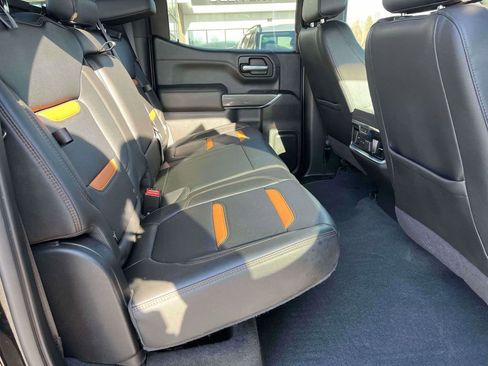 Used 2021 GMC Sierra 1500 AT4 w/ AT4 Premium Package image 8