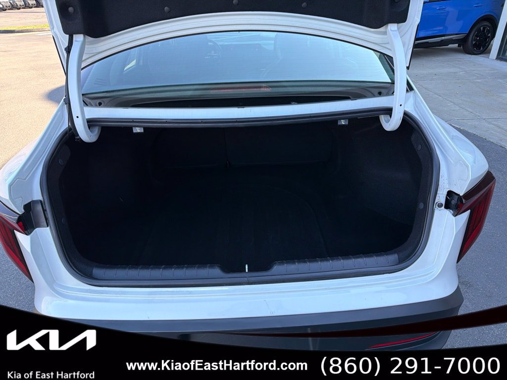 Used 2025 Kia K4 FWD image 16