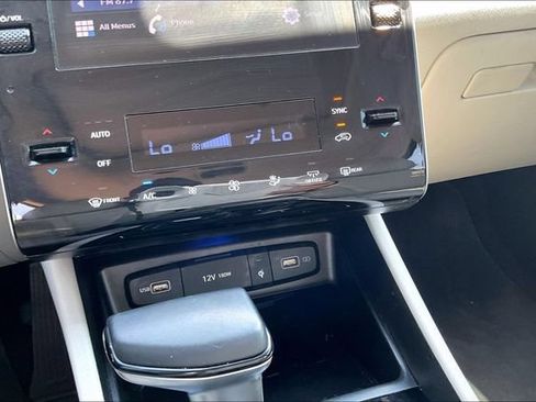 Used 2023 Hyundai Tucson SEL w/ Convenience Package FWD image 10