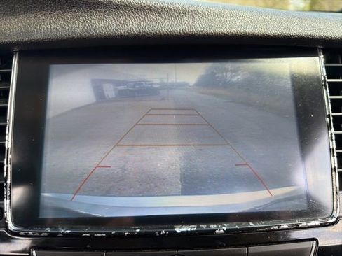 Used 2020 Buick Encore Preferred w/ Safety Package AWD/4WD image 31