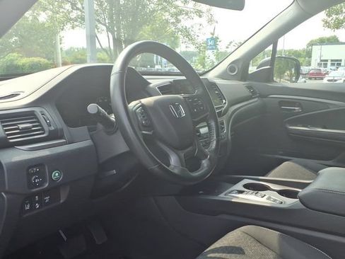 Used 2024 Honda Ridgeline Sport image 23
