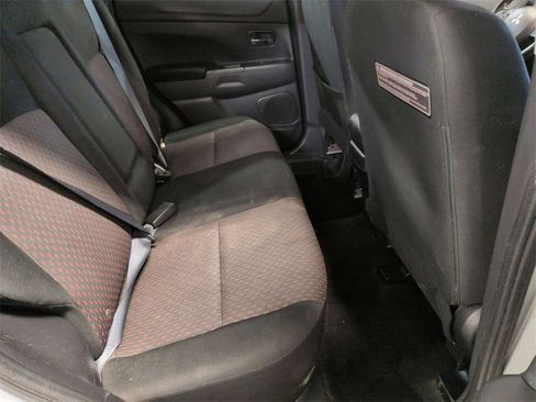 Used 2018 Mitsubishi Outlander Sport LE image 28