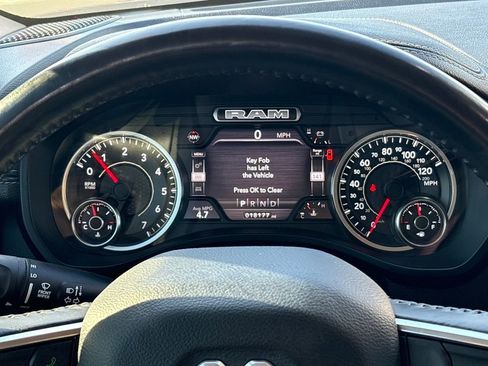 Used 2022 RAM 1500 Laramie AWD/4WD image 20