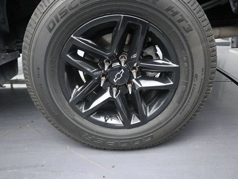 Used 2022 Chevrolet Silverado 1500 LT Trail Boss AWD/4WD image 10