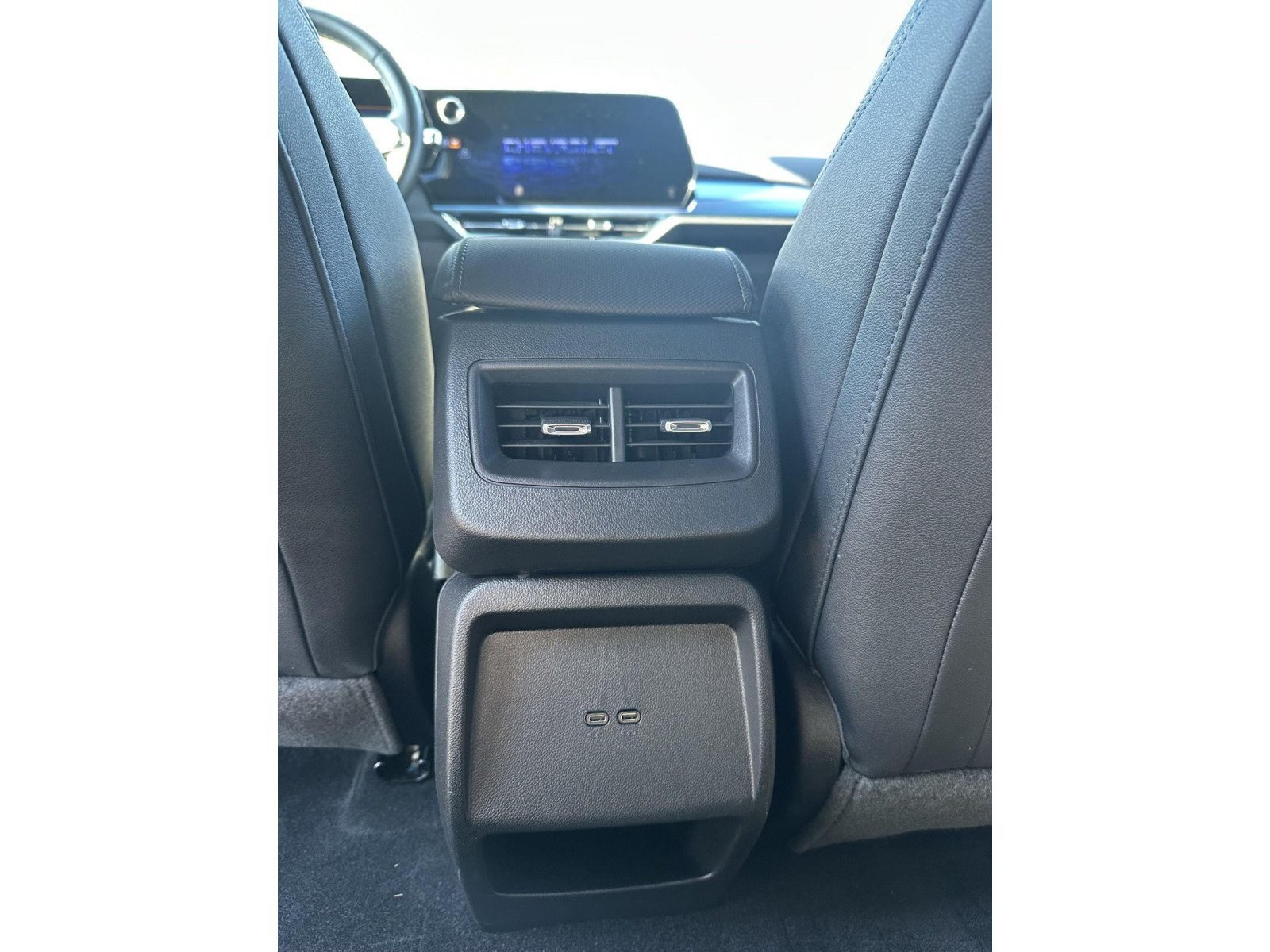 Used 2025 Chevrolet Equinox EV LT w/ Convenience Package FWD image 36