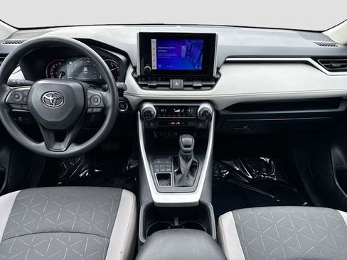 Used 2025 Toyota RAV4 XLE image 22