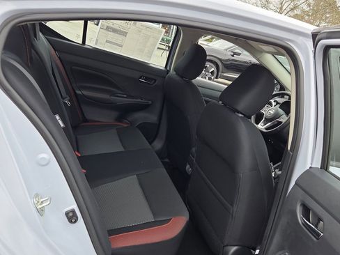 New 2025 Nissan Versa SR image 12