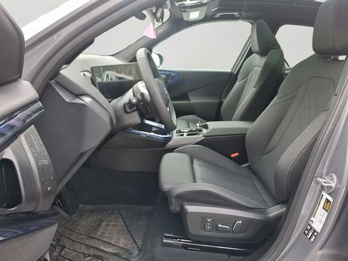 Certified 2025 BMW X3 xDrive30i w/ Premium Package image 14