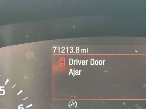 Used 2020 Ford Escape SEL image 26