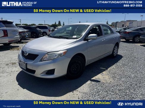 Used 2010 Toyota Corolla LE FWD image 1
