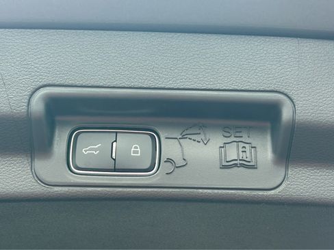 New 2026 Ford Explorer Active AWD/4WD image 7