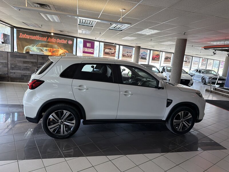 Used 2021 Mitsubishi Outlander Sport SE AWD/4WD image 5