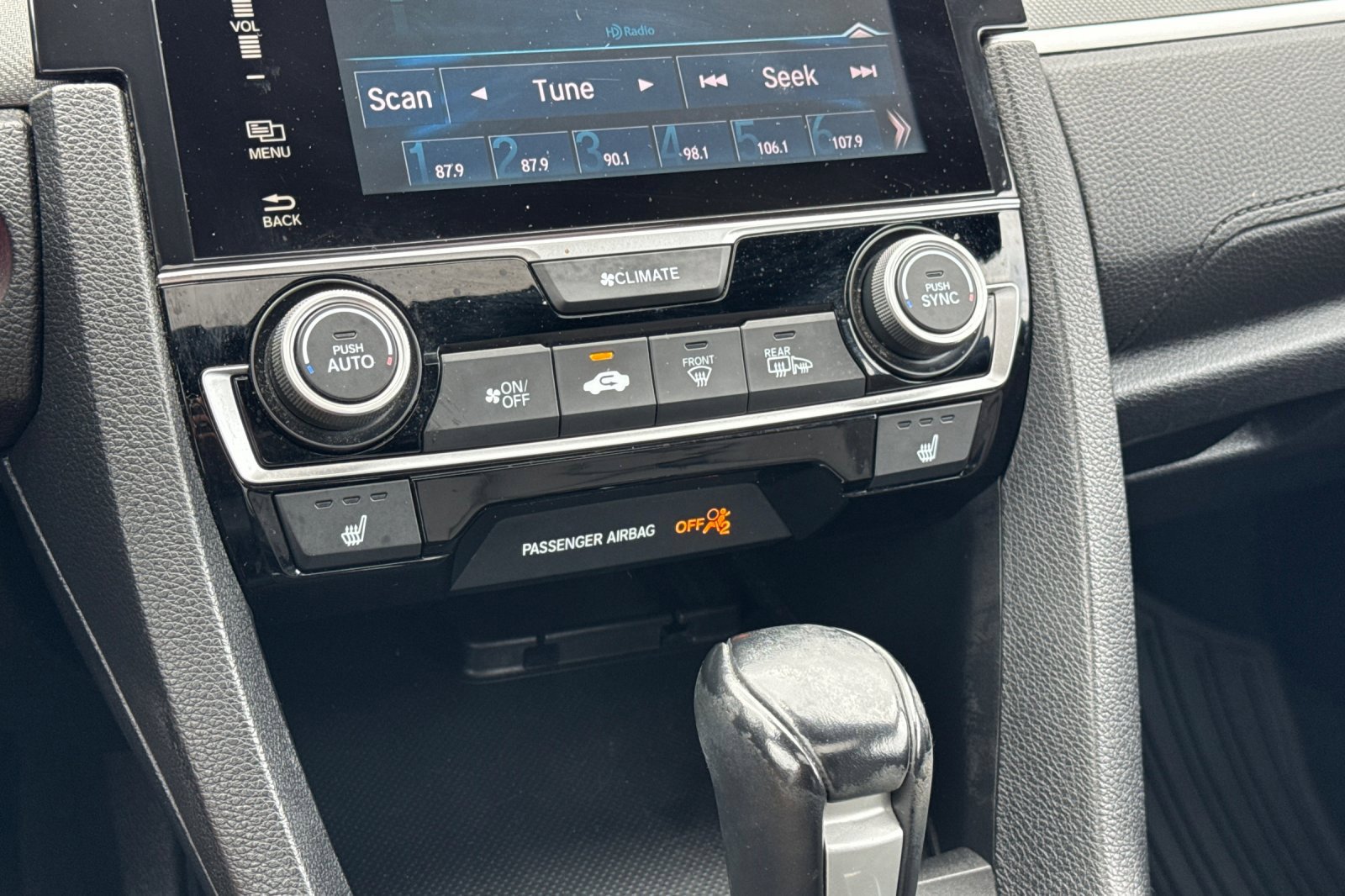 Used 2018 Honda Civic EX-L image 20